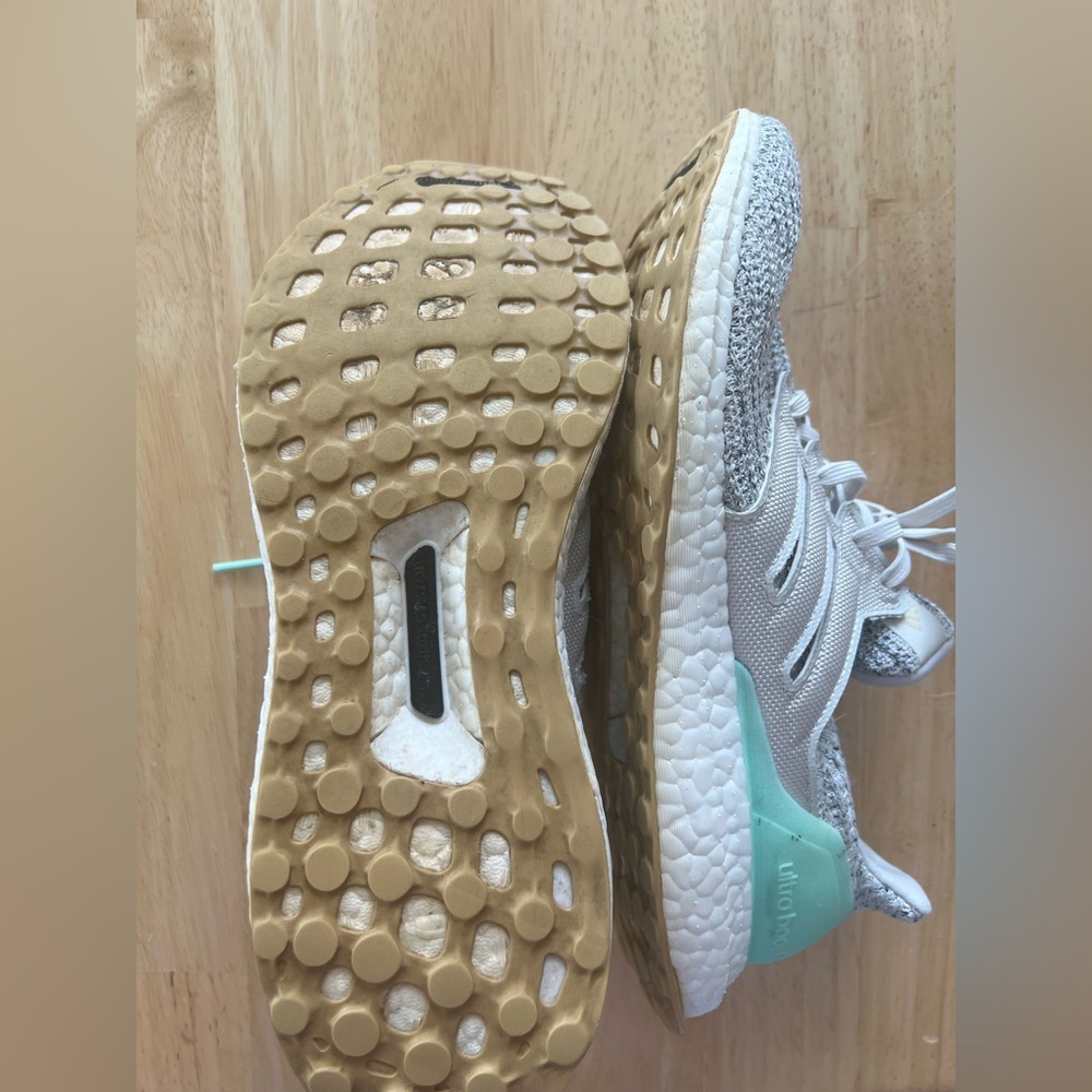Adidas Ultraboost 4.0 Carbon Mint - Picture 4 of 4